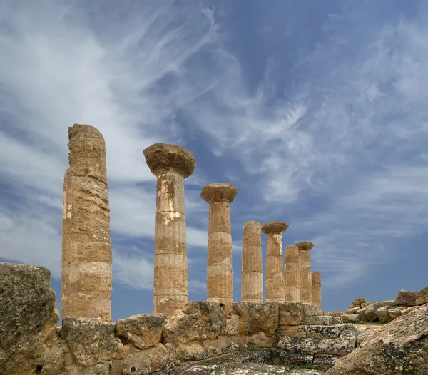 Rester af en gammel græsk tempel Herakles, Agrigento, Sicilien - Stock-foto