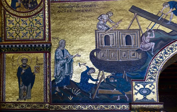 Wnętrze Bazylika katedralna monreale, Sycylia — Zdjęcie stockowe