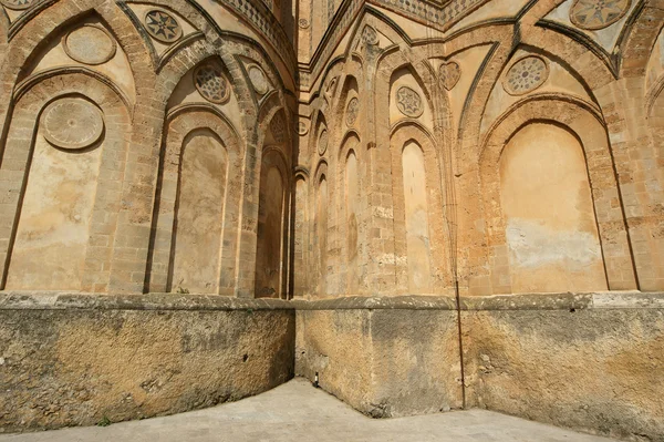 Monrealen katedraali-basilika, Sisilia, Etelä-Italia — kuvapankkivalokuva