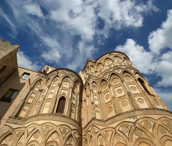 De kathedraal-basiliek van monreale, Sicilië, Calabrië — Stockfoto