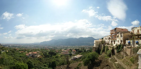 山の谷、シチリア島、イタリアのパノラマの景色 — ストック写真