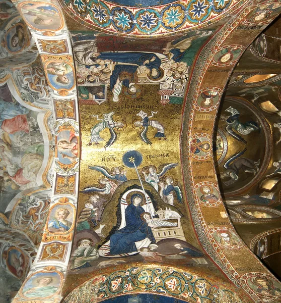 Wnętrze kościoła st. mary, palermo, Sycylia, Włochy — Zdjęcie stockowe