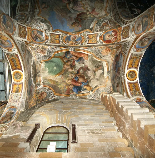 Het interieur van de kerk van st. mary, palermo, Sicilië, Italië — Stockfoto