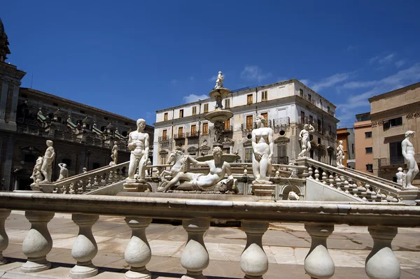 Fontana pretoria w palermo, Sycylia — Zdjęcie stockowe