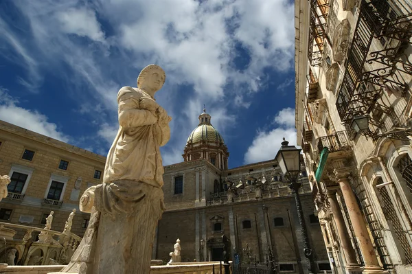 Fontana Pretoria en Palermo, Sicilia — Foto de Stock