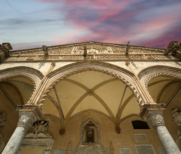 意大利巴勒莫，西西里岛南部的大教堂 — 图库照片