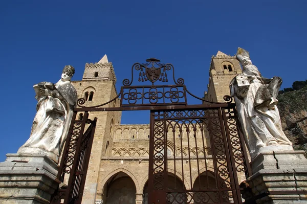 De kathedraal-basiliek van cefalu, Sicilië, Calabrië — Stockfoto