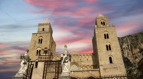 Cattedrale-Basilica di Cefalù, Sicilia, Italia meridionale — Foto Stock