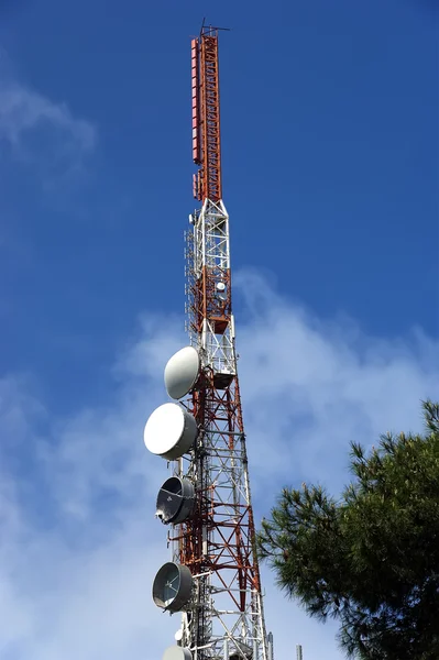 Modern communication tower (transmitter) — Stock Photo, Image