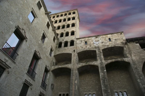 Edifícios no Bairro Gótico de Barcelona, Espanha — Fotografia de Stock