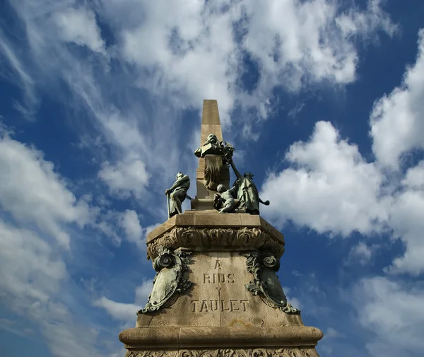 Rius i taulet pomnik w Barcelonie. Katalonia, Hiszpania — Zdjęcie stockowe