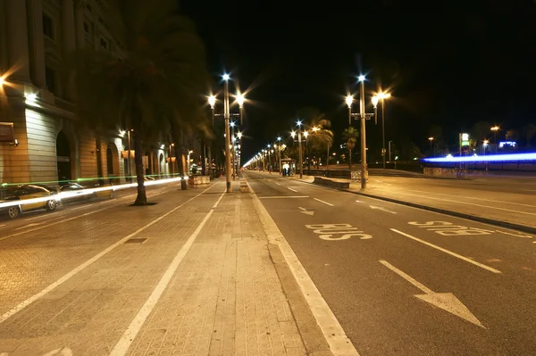 De straten van barcelona's nachts, Catalonië — Stok fotoğraf