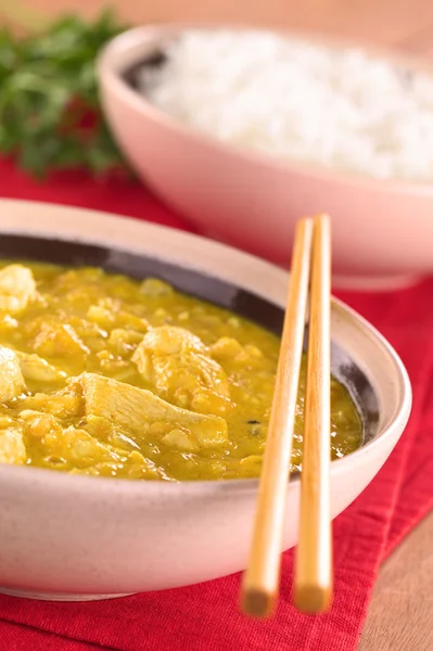 Curry de pollo y mango — Foto de Stock