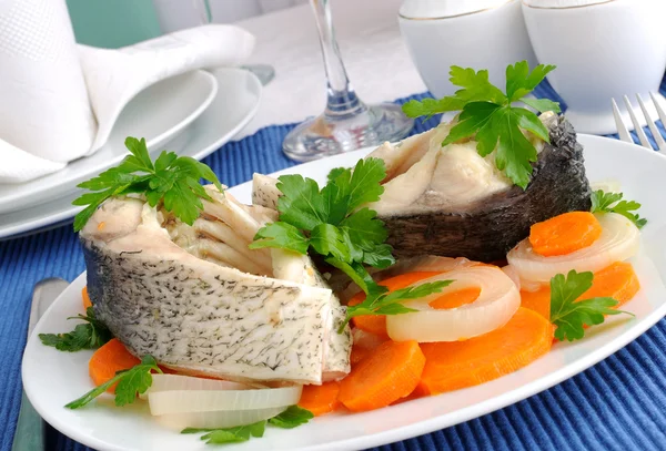 Boiled fish with vegetables — Stock Photo, Image