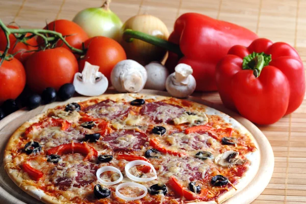 トマトのピザ — ストック写真