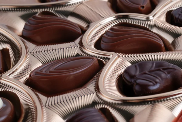 箔のボックスにチョコレート — ストック写真