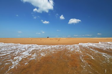 zomer zeegezicht, kijken naar weergave