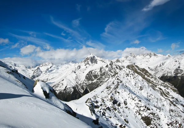 Yüksek kar dağlar, elbrus — Stok fotoğraf