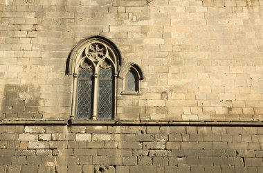 pencere ile Ortaçağ Duvar. Gotik bölgesi, barcelona