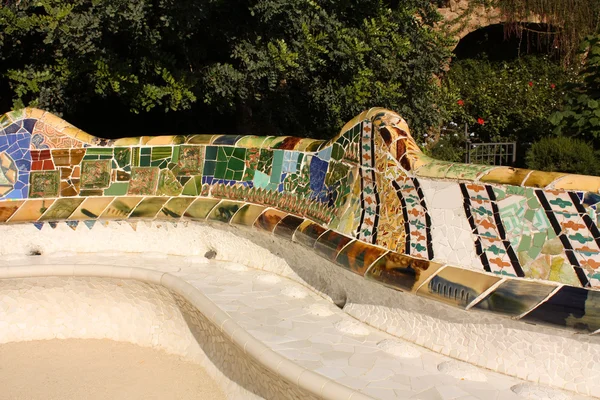 Mosaic seats on the esplanade of Park Guell in Barcelona. — Stock Photo, Image