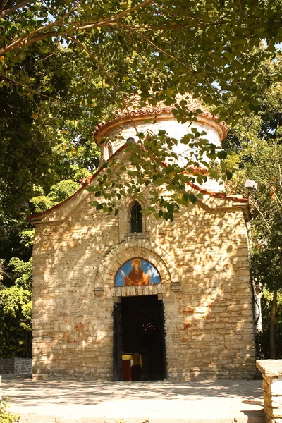Pequeña iglesia, Balchik, Bulgaria . — Foto de Stock