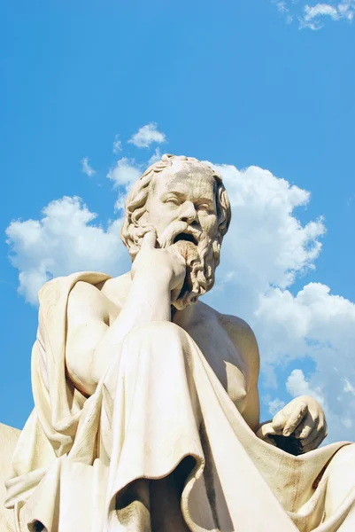 Sokrates staty vid akademin i Aten i Aten, Grekland — Stockfoto