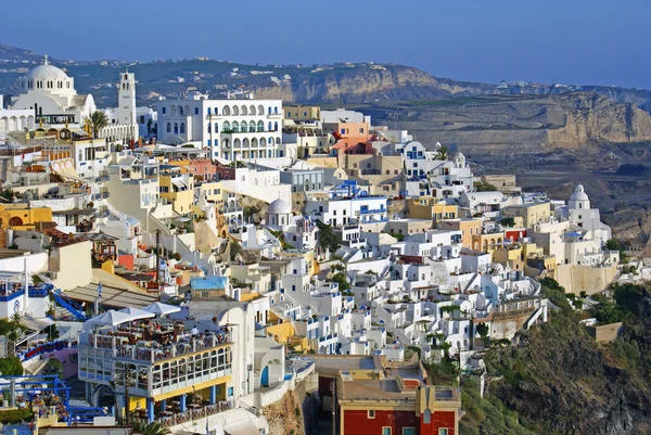 Traditionella byn of thira på Santoriniön i Grekland — Stockfoto