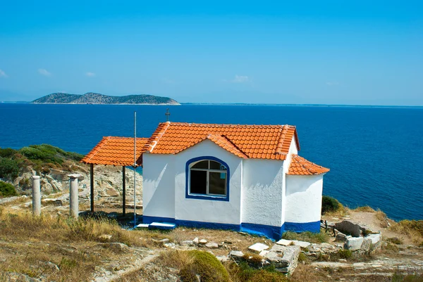 Byzantský kostelík na kopci, na ostrově thassos, Řecko — Stock fotografie