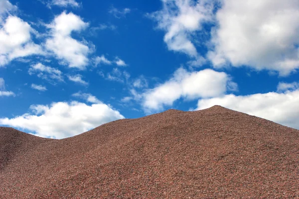 Granit eleme hill ve gökyüzü — Stok fotoğraf