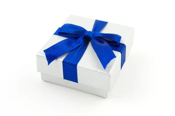 Cadeau avec arc bleu — Photo