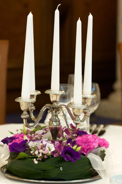 Kaarsen met bloemen — Stockfoto