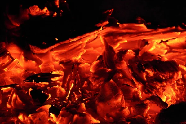 Holzkohlefeuer — Stockfoto