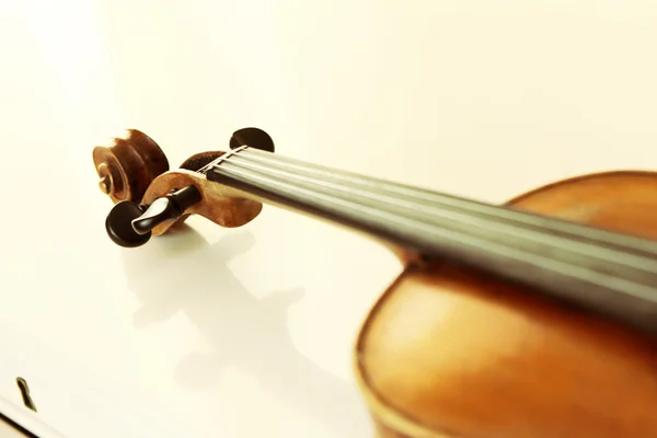 Części zabytkowe skrzypce — Zdjęcie stockowe