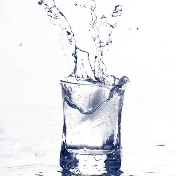 Wódka splash — Zdjęcie stockowe