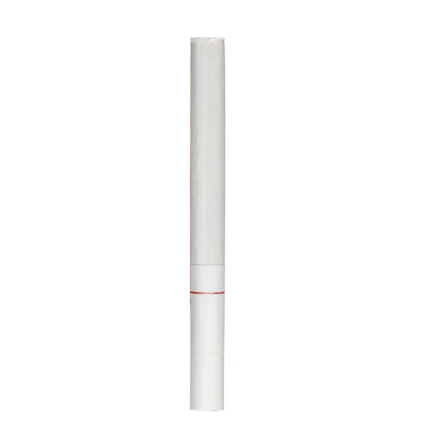 Сигарета ізольована на білому. відсічний контур включено — стокове фото