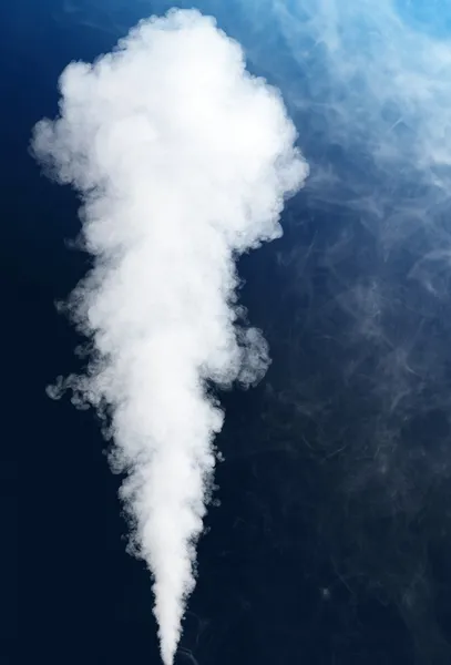 Fluxo grosso de nevoeiro no azul — Fotografia de Stock