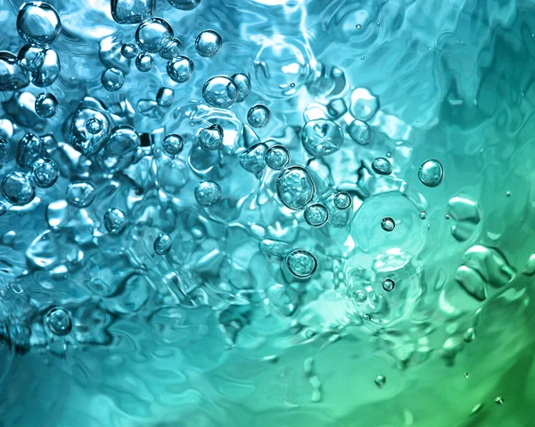 Абстрактная вода с пузырьками — стоковое фото