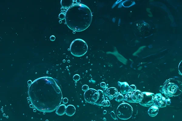 Burbujas bajo el agua — Foto de Stock