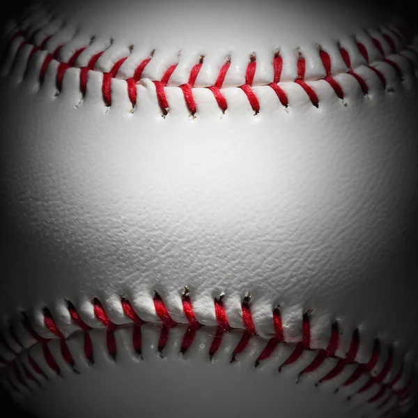 Primer plano de una pelota de béisbol —  Fotos de Stock