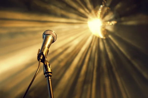 Microfone no palco — Fotografia de Stock