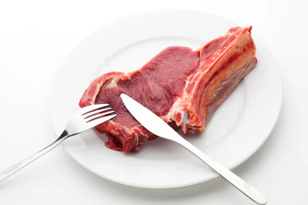 Couvert met vers vlees — Stockfoto
