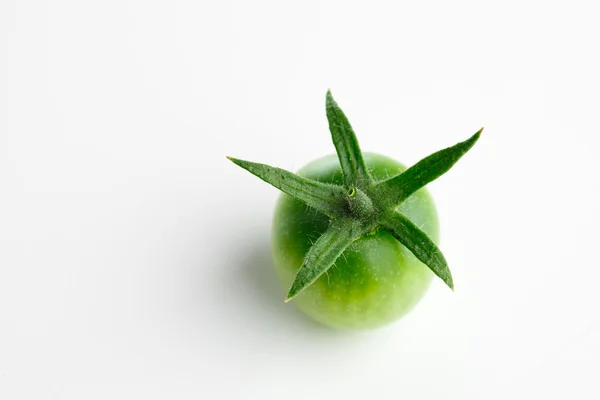 녹색 익 지 않는 체리 토마토 — 스톡 사진