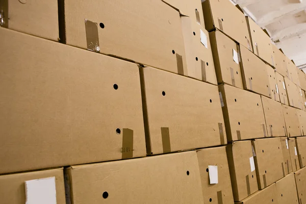 Cardboard boxes in the storehouse — Stock Photo, Image