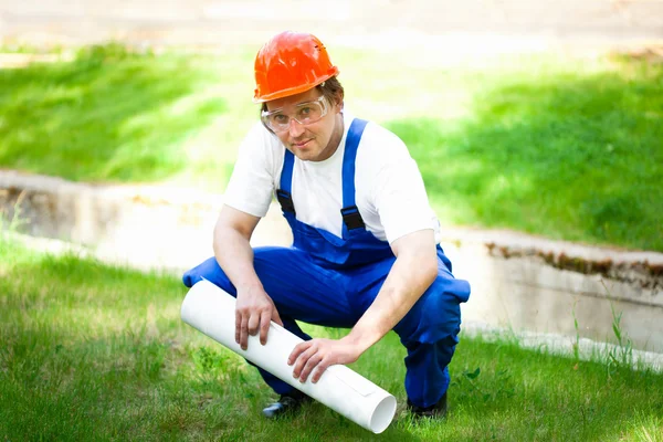 Construtor profissional ao ar livre — Fotografia de Stock