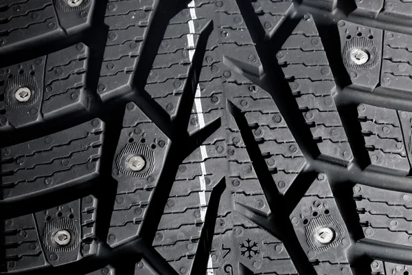 Invierno espina textura del neumático —  Fotos de Stock