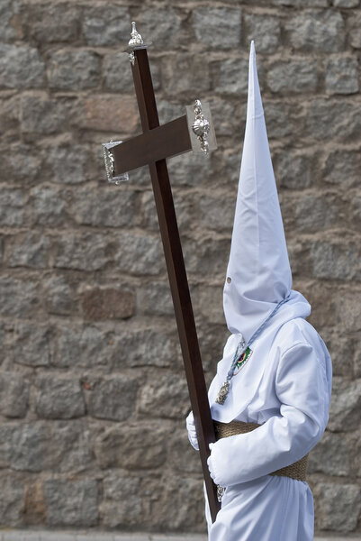 Назарянин в процессии
