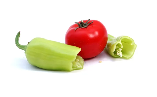 Ντομάτα και πράσινη πάπρικα — Φωτογραφία Αρχείου