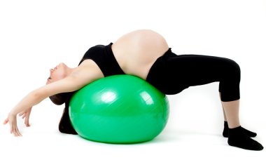 hamile kadın excercises jimnastik topu ile. güzel pregnan