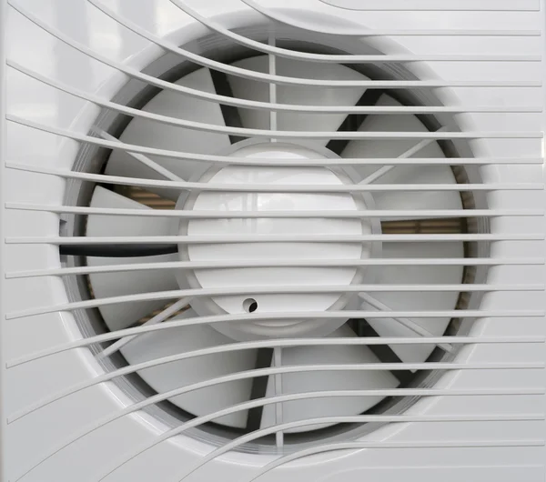 Witte ventilator — Stockfoto