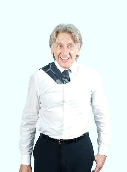 Senior obchodník v košili, kravatu vysílat přes rameno — Stock fotografie